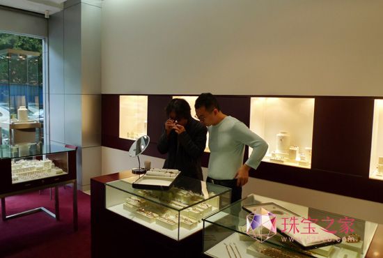 艺术大师徐冰先生视察TTF国际珠宝设计大厦